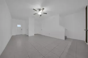 32201 Powderpuff Mimosa Dr, San Antonio, FL 33576 - Photo 7