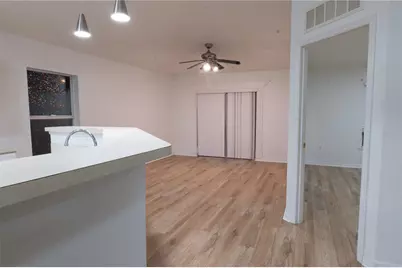 5689 Sycamore Canyon Drive, Kissimmee, FL 34758 - Photo 5