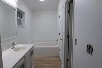 5689 Sycamore Canyon Drive, Kissimmee, FL 34758 - Photo 9