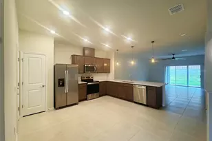 393 Meadowland Pt, Oviedo, FL 32765 - Photo 5