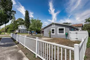 116 44th St S, Saint Petersburg, FL 33711 - Photo 9