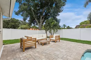 1004 Vineyard Ct, Dunedin, FL 34698 - Photo 29