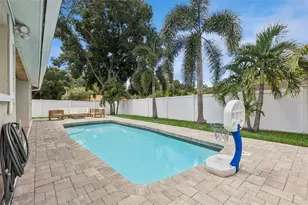 1004 Vineyard Ct, Dunedin, FL 34698 - Photo 31