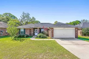 6432 Sarasota St, Pensacola, FL 32526 - Photo 1