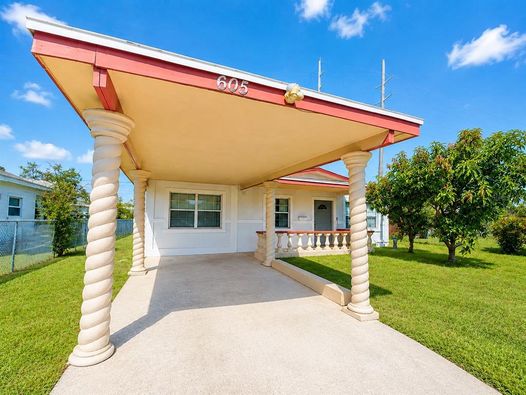 605 Carver Dr - 605 Carver Dr, Lake Wales, FL 33853 Luxury Property | Jose Angel Pina
