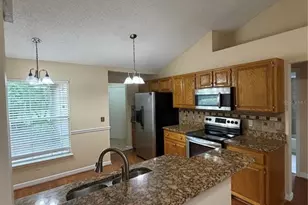 304 Baywest Neighbors Cir, Orlando, FL 32835 - Photo 5