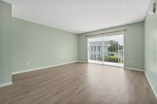 915 W Oak Ridge Rd, Orlando, FL 32809 - Photo 7