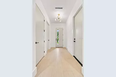 731 42nd Street, Sarasota, FL 34234 - Photo 11