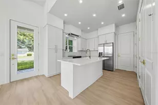 1510 Wilson Ave, Orlando, FL 32804 - Photo 7