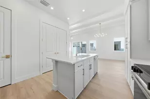 1510 Wilson Ave, Orlando, FL 32804 - Photo 9