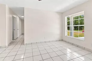 1719 Julian Ln Dr, Tampa, FL 33619 - Photo 9