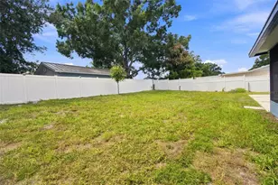 1719 Julian Ln Dr, Tampa, FL 33619 - Photo 25