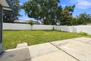 1719 Julian Ln Dr, Tampa, FL 33619 - Photo 23