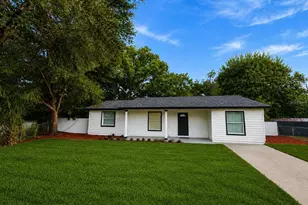 2310 W Lisa Ct, Sanford, FL 32771 - Photo 1