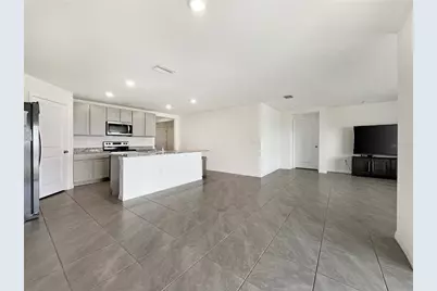822 Will Scarlett Avenue, Ruskin, FL 33570 - Photo 11