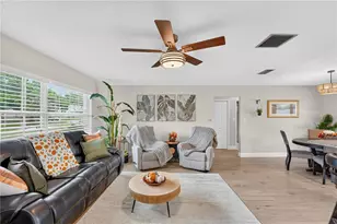 28050 Lois Dr, Tavares, FL 32778 - Photo 19