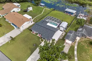 28050 Lois Dr, Tavares, FL 32778 - Photo 39