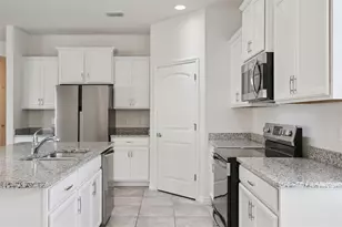 16031 Pebble Bluff Loop, Winter Garden, FL 34787 - Photo 17
