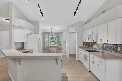 706 Highland Crest Loop, Lake Wales, FL 33853 - Photo 13