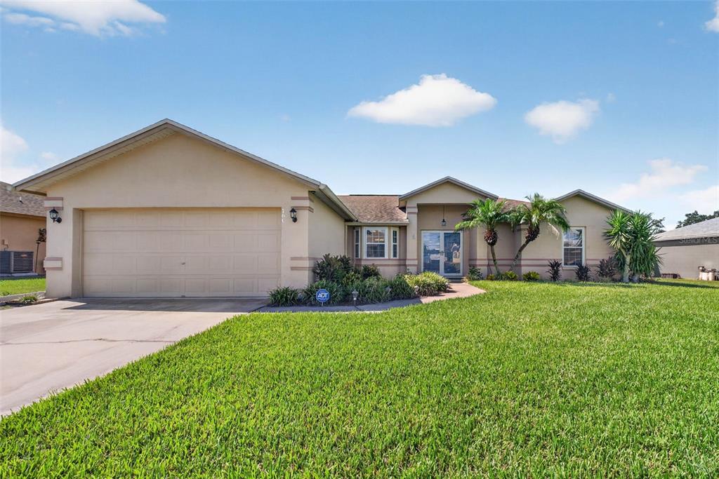 706 Highland Crest Loop - 706 Highland Crest Loop, Lake Wales, FL 33853 Luxury Property | Jose Angel Pina