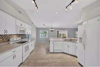 706 Highland Crest Loop, Lake Wales, FL 33853 - Photo 17