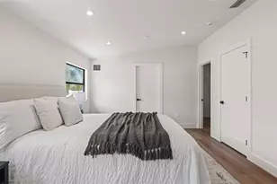 3415 W Barcelona St, Tampa, FL 33629 - Photo 37