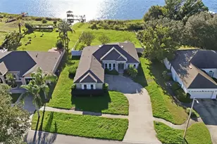 3804 Bayshore Cir, Tavares, FL 32778 - Photo 41