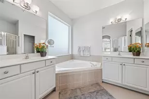 3804 Bayshore Cir, Tavares, FL 32778 - Photo 21