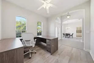 3804 Bayshore Cir, Tavares, FL 32778 - Photo 5