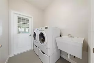 3804 Bayshore Cir, Tavares, FL 32778 - Photo 33
