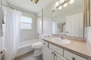 3804 Bayshore Cir, Tavares, FL 32778 - Photo 31