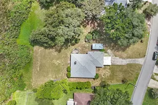 310 Paradise Island Dr, Haines City, FL 33844 - Photo 7