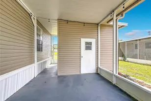 25110 Alamanda Dr, Astatula, FL 34705 - Photo 29
