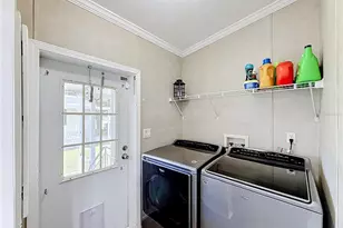 25110 Alamanda Dr, Astatula, FL 34705 - Photo 13