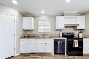 25110 Alamanda Dr, Astatula, FL 34705 - Photo 9