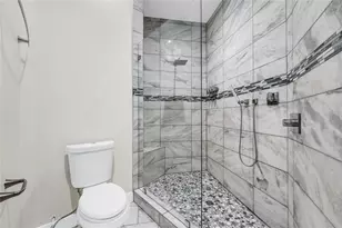 8922 Bay Cove Ct, Orlando, FL 32819 - Photo 55