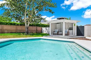 8922 Bay Cove Ct, Orlando, FL 32819 - Photo 15