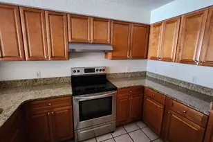 14013 Fairway Island Dr, Orlando, FL 32837 - Photo 3