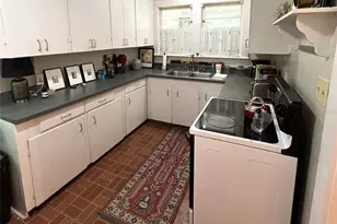 1617 NW 7th Pl, Gainesville, FL 32603 - Photo 3