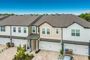 2542 Grey Hawk Dr, Kissimmee, FL 34746 - Photo 3