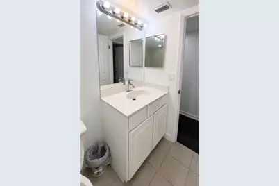 5304 Indian Creek Drive #D03, Orlando, FL 32811 - Photo 17
