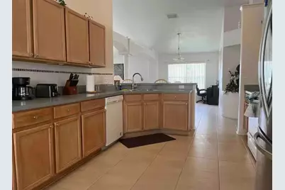 622 Eagle Pointe S, Kissimmee, FL 34746 - Photo 5