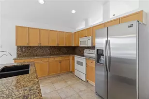 2317 Lily Pad Ln, Kissimmee, FL 34743 - Photo 11