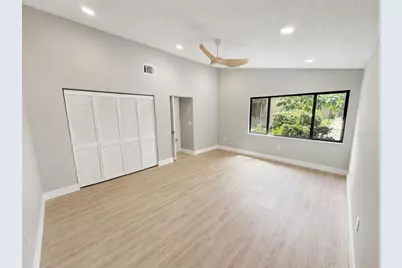 971 Sunridge Drive #110, Sarasota, FL 34234 - Photo 9