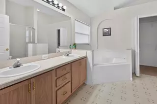 8014 Spring Creek Dr, Kissimmee, FL 34747 - Photo 13