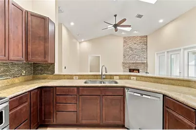 4425 Winderwood Circle, Orlando, FL 32835 - Photo 5
