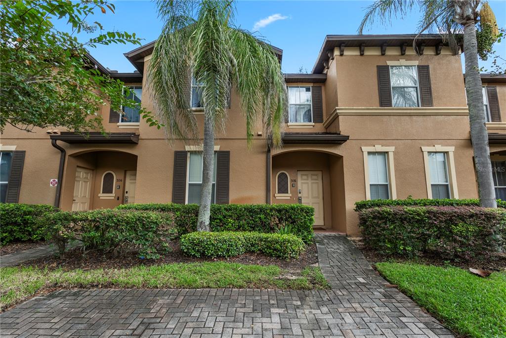 316 Cambria Ave - 316 Cambria Ave, Davenport, FL 33897 Luxury Property | Jose Angel Pina