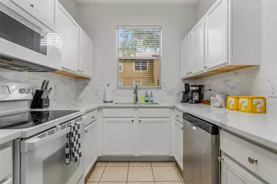 316 Cambria Avenue, Davenport, FL 33897 - Photo 11