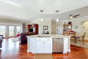 2305 Edgewater Dr, Orlando, FL 32804 - Photo 13