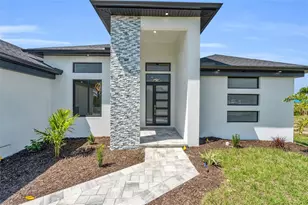 9176 Arrid Cir, Port Charlotte, FL 33981 - Photo 3